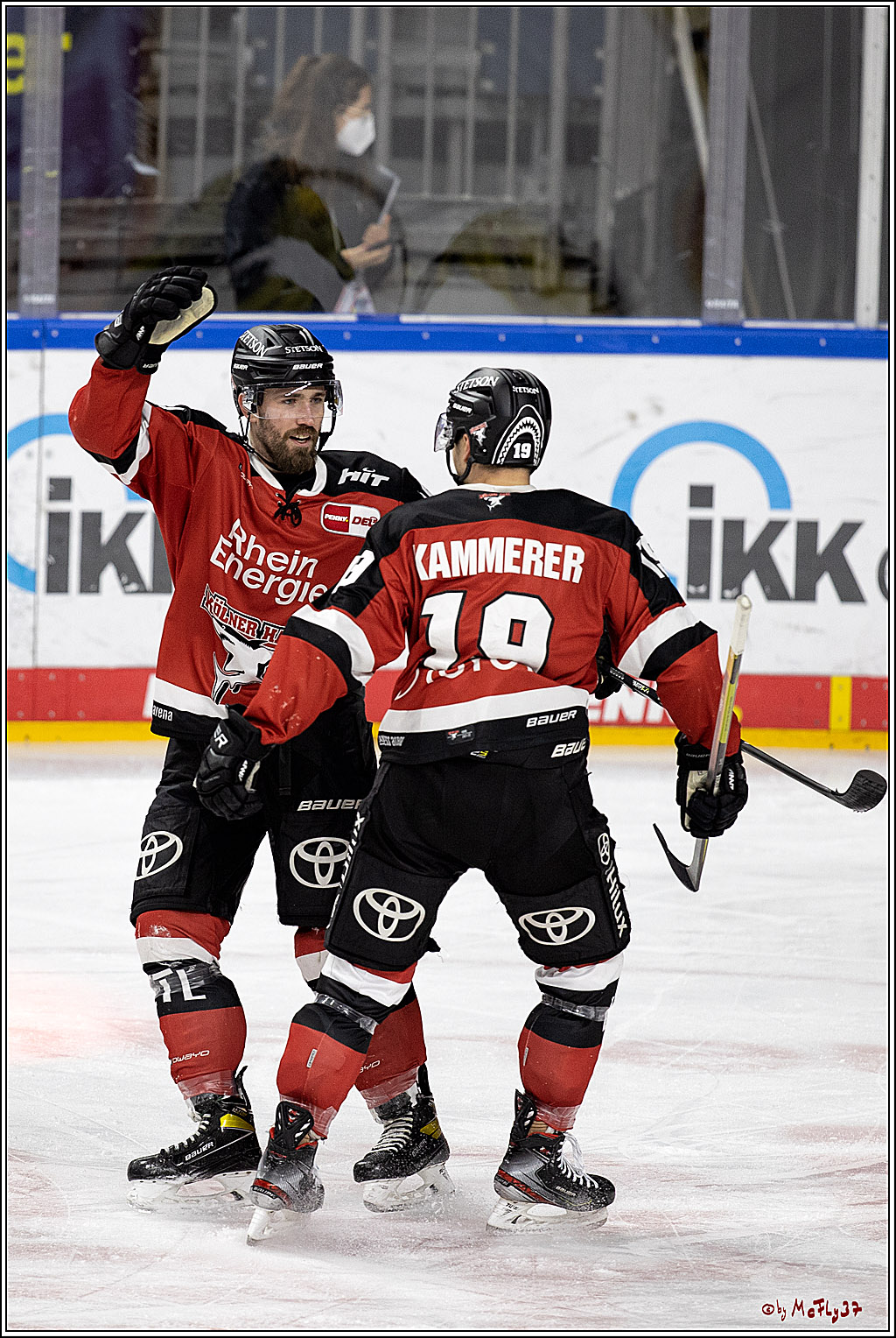 PENNY DEL;  Koelner Haie - Krefeld Pinguine; Koeln, 08.03.2022